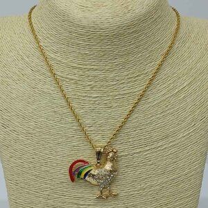 Stainless steel necklace , new with tags , Color gold